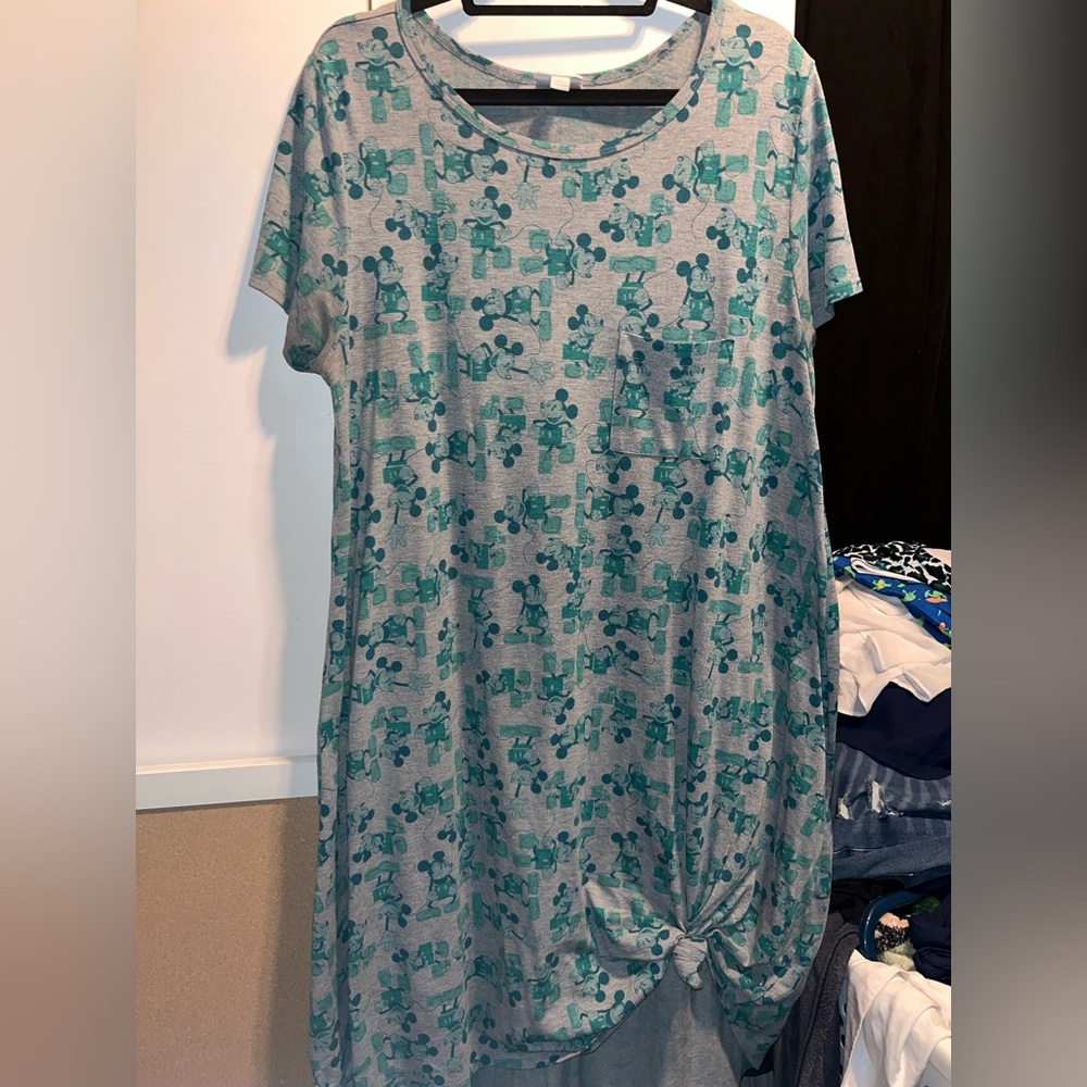 DISNEY 2XL LulaRoe Carly Dress - High Low